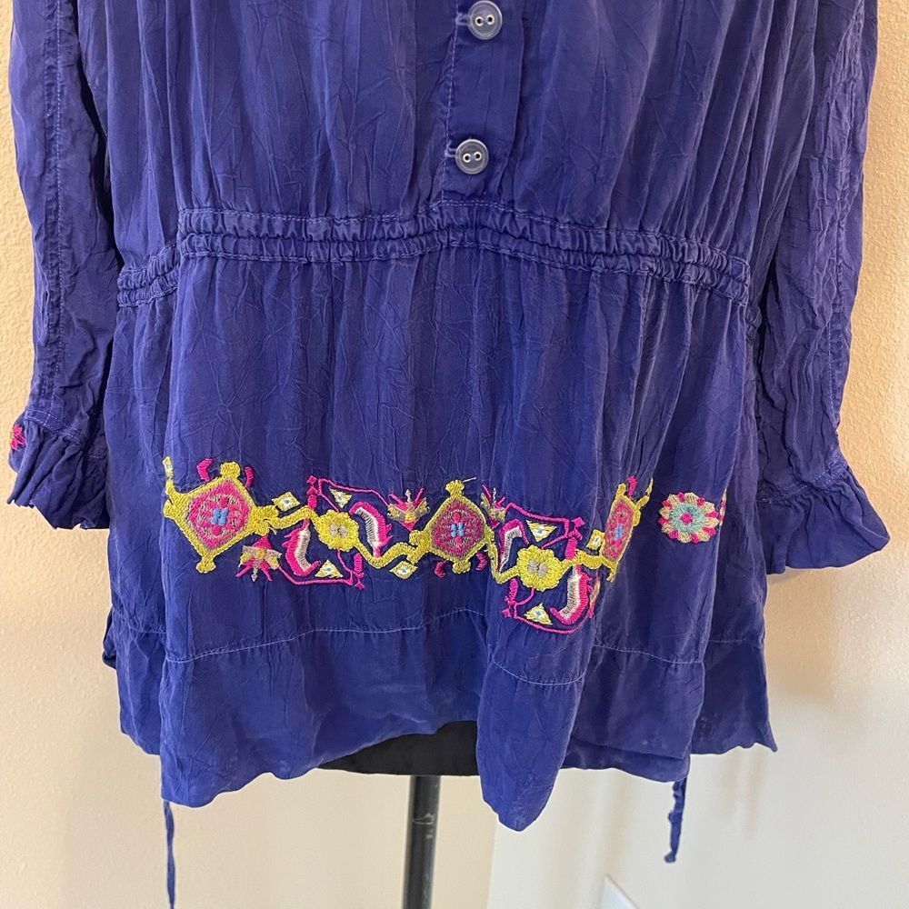 Johnny was blue embroidered blouse small - Picture 5 of 10